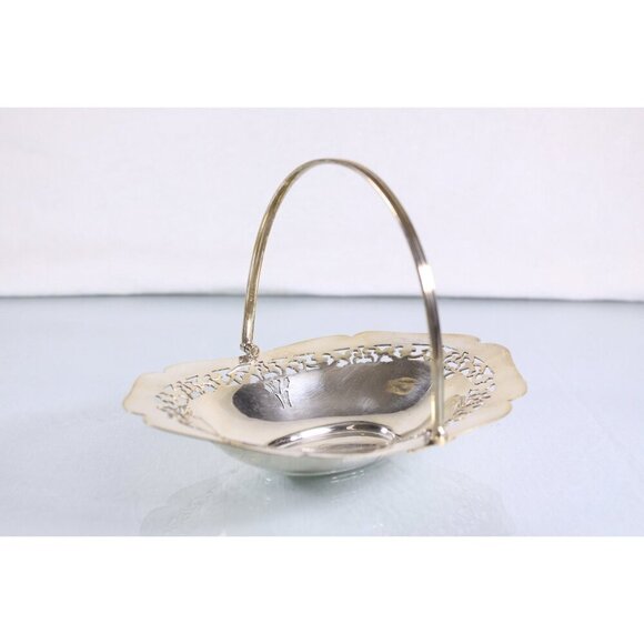 Vintage English Silver plated bon-bon dish initialled W, opulent key dish, - Picture 3 of 10